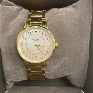 Kate Spade 1YRU0789 Scallop Gold Tone Stainless Women's Watch Needs Battery